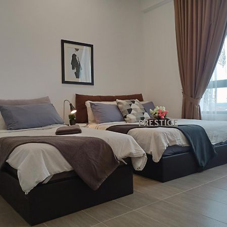Prestige Troika Luxury Stay Kota Bharu Rum bild