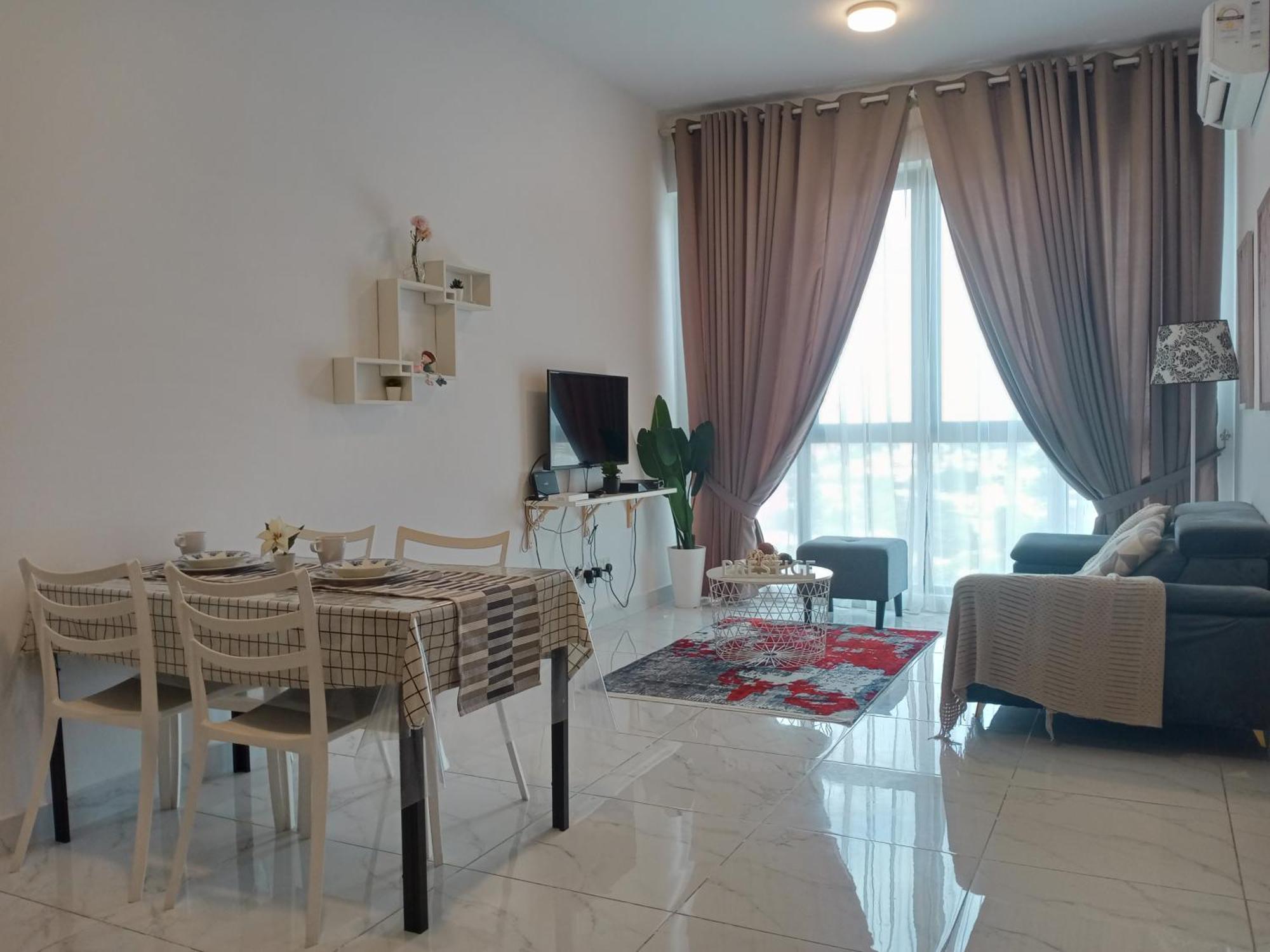 Prestige Troika Luxury Stay Kota Bharu Rum bild